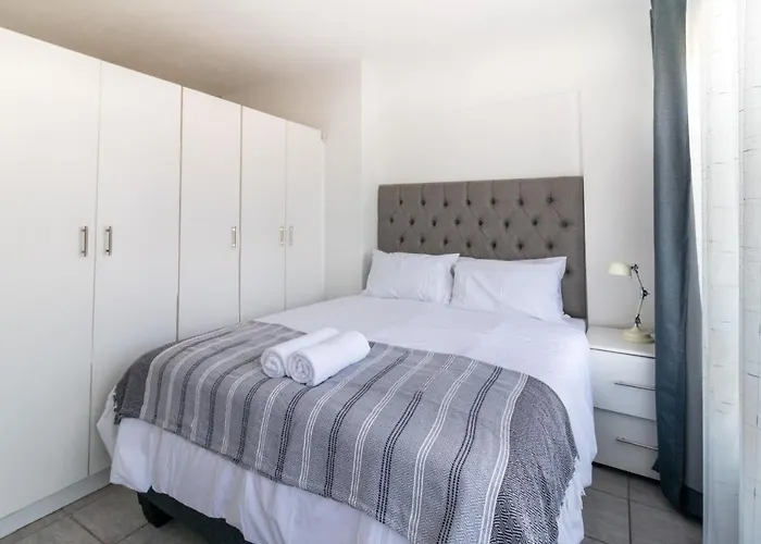Wavecrest 1206 Holiday Apartment